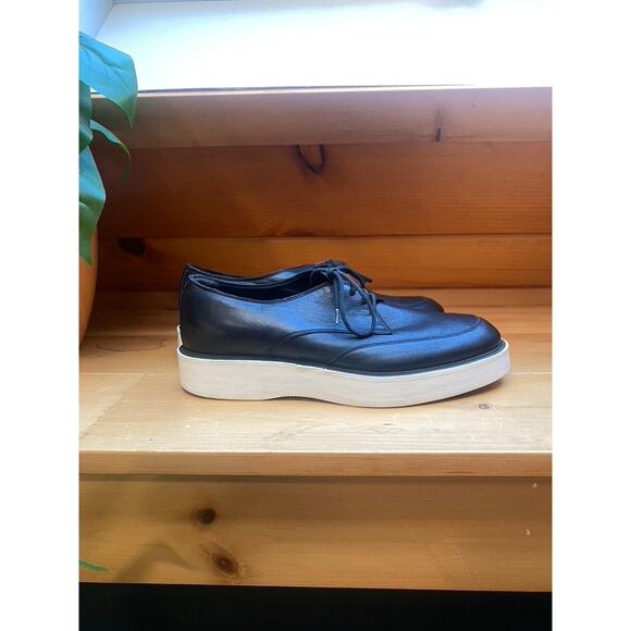 Bottega Veneta Loafers - Picture 13 of 13